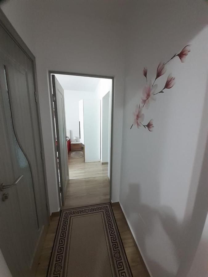 Apartament Ultra Central Marly Gura Humorului Bagian luar foto